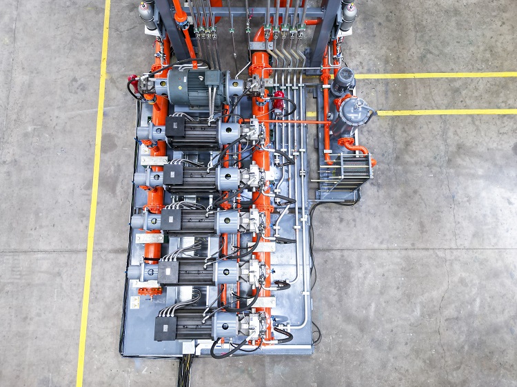 aluminum extrusion press.jpg