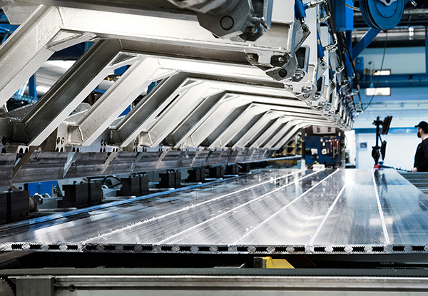 Aluminum extrusion machine is an essential key equipment in the production of aluminum profiles